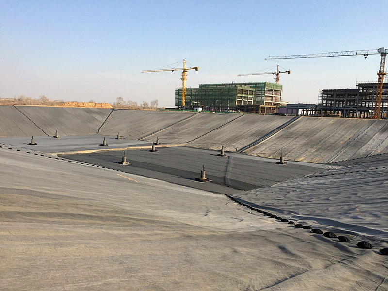 14809218921104605h8i.jpg 榆林危廢安全填埋場(chǎng)全面完工_副本_副本.jpg