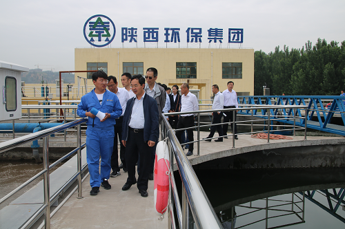 水環(huán)境公司金城污水處理廠(chǎng)通過(guò)最嚴(yán)格水資源管理工作考核組現(xiàn)場(chǎng)考核_ABC看圖.png