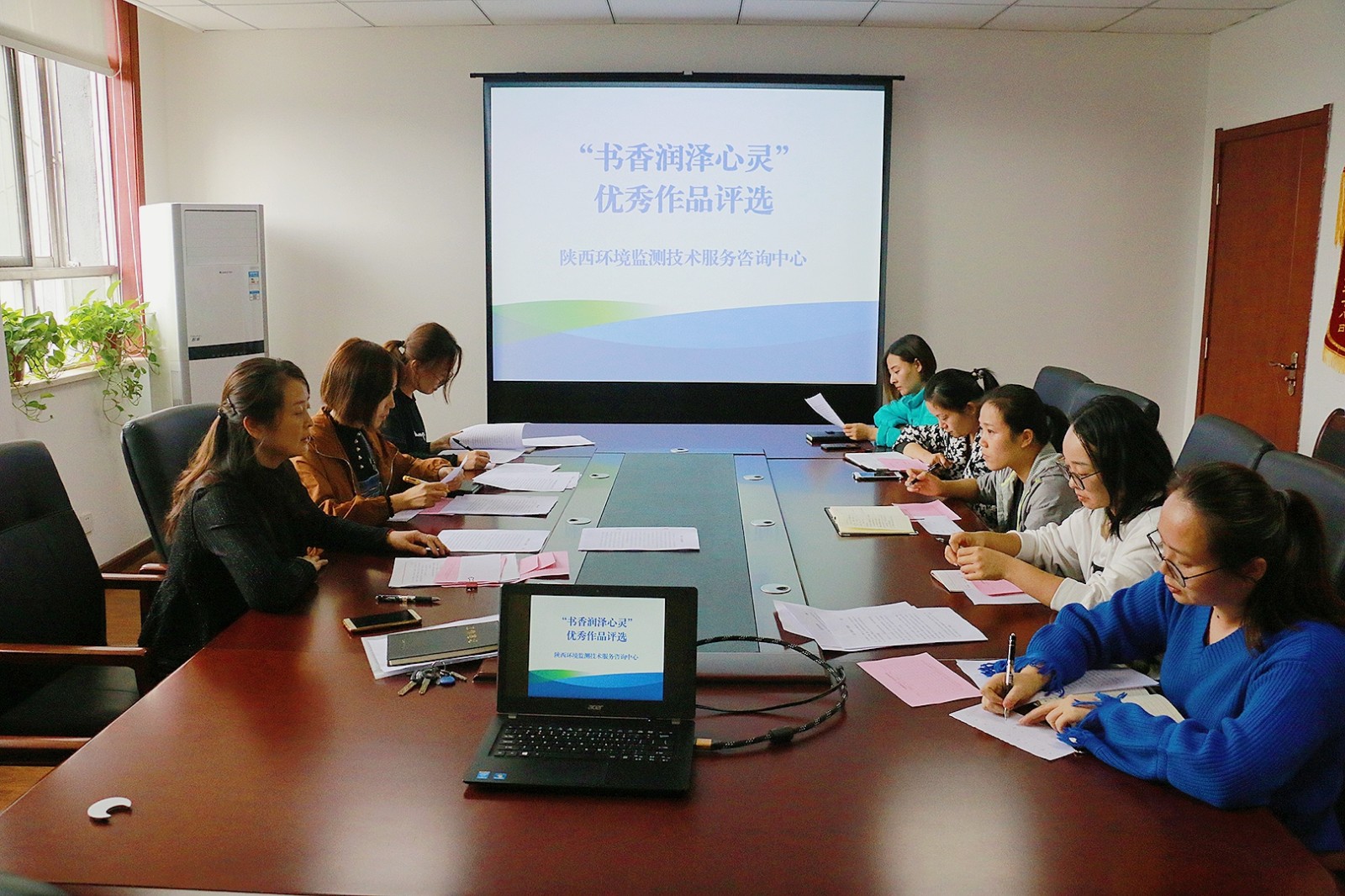 15381826353821650ccK.jpg 讀書.jpg