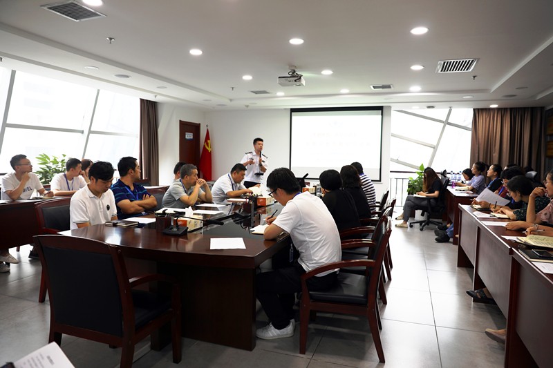 1566518751461804JiF9.jpg 水環(huán)境大講堂第四期—垃圾分類知識(shí)講座_副本.jpg