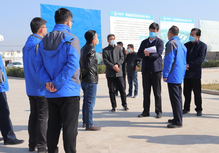 蒲城縣縣長張毅峰一行赴德昌公司.jpg